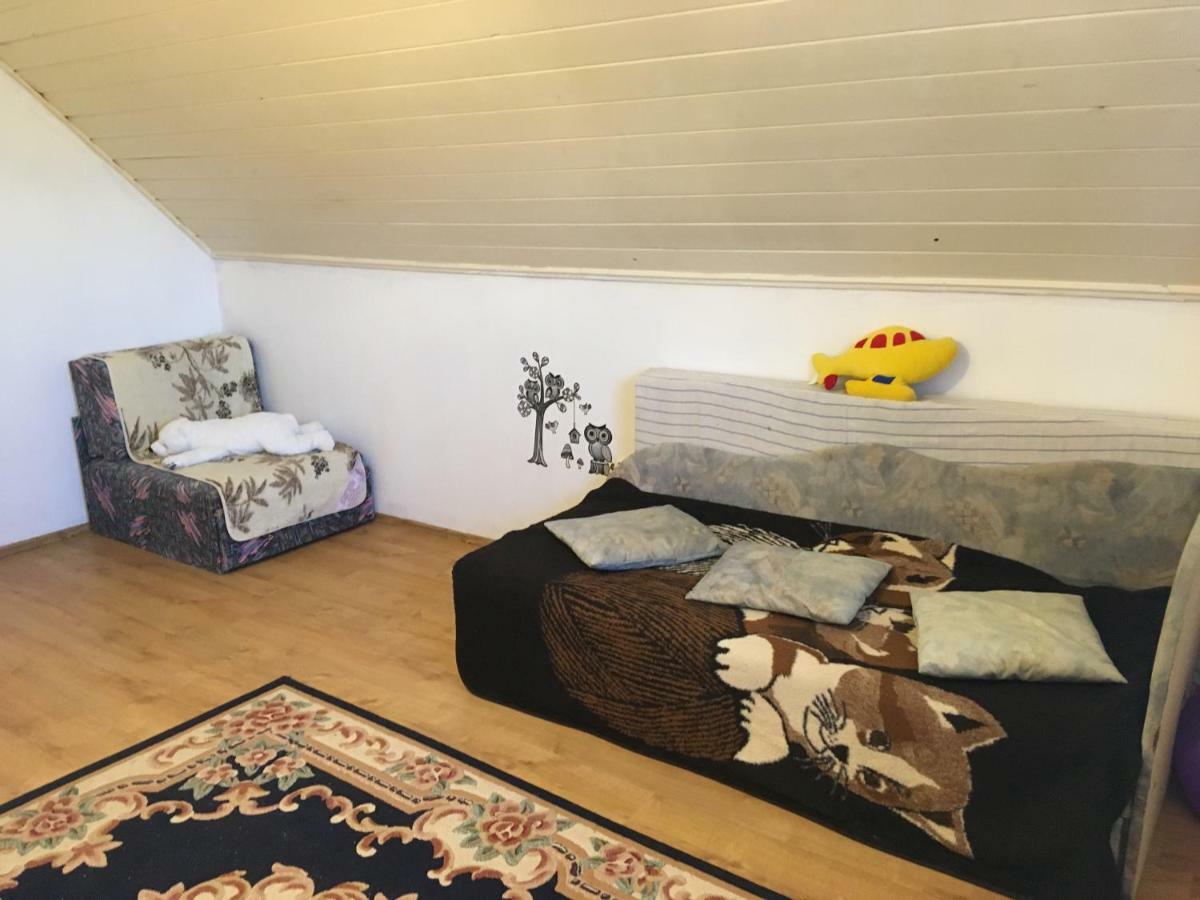 Lady Margit'S Room Сомбатели Екстериор снимка